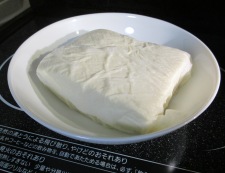 豆腐の七味チーズ焼き　調理①