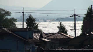 窓から見た琵琶湖（5月15日8時頃）