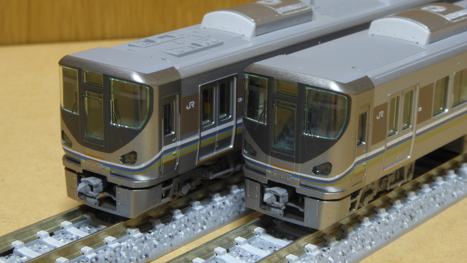 TOMIX 225系100番台 8両セット 98685 行先シール付 JR新快速 - 鉄道模型