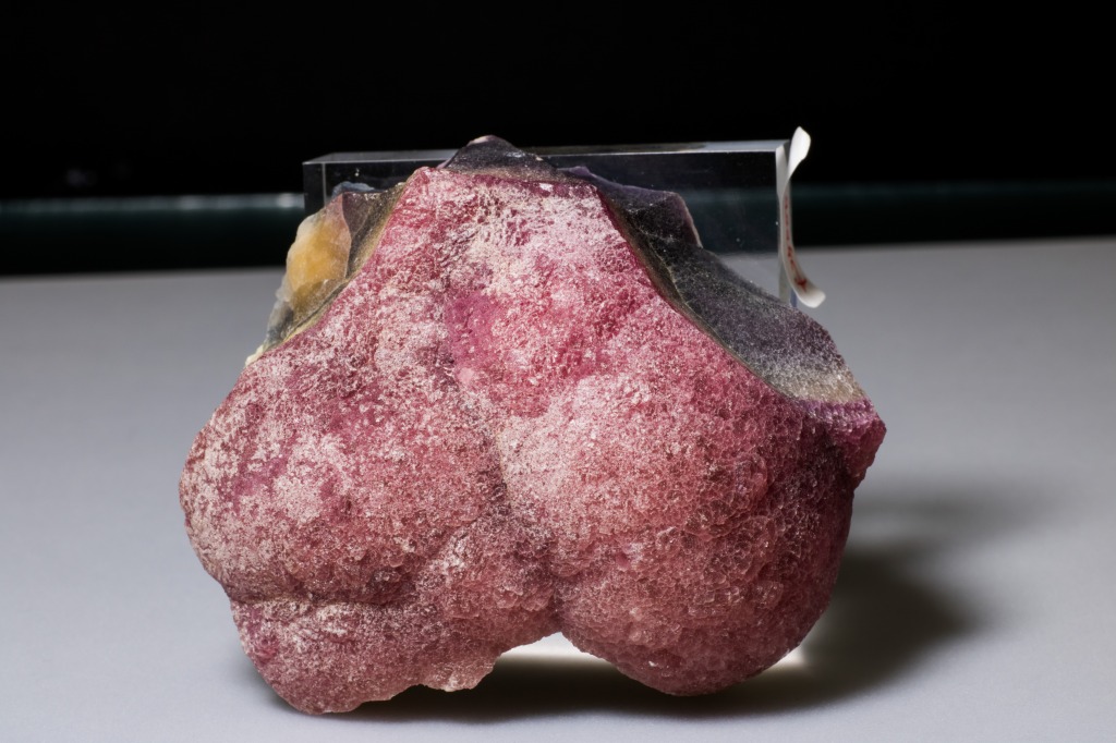 Mineral Trip 鉱物好きのブログ レア 赤蛍石 Red Fluorite