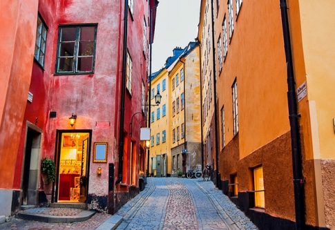 sweden-stockholm-old-town.jpg