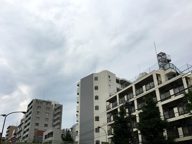どんより曇る2016年5月26日の東京１ by占いとか魔術とか所蔵画像