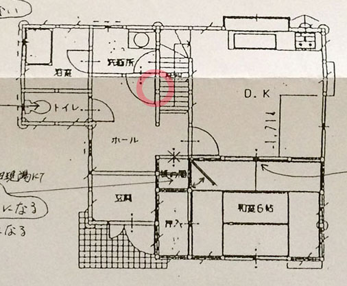 奈良の家_一階_階段収納の場所