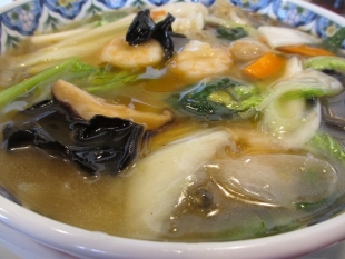Aishin　海鮮麺　具 (2)